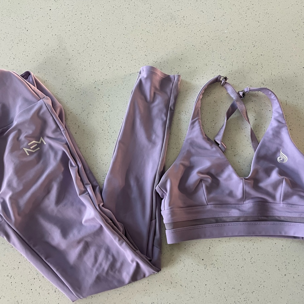Ryderwear Sports Bra (cross back), Mesh leggings, size XS